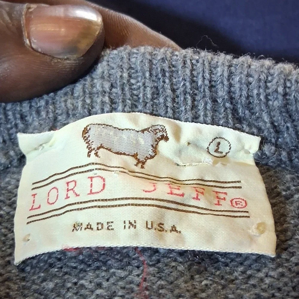 Lord Jeff Vintage Mens Gray V-Neck Knit Wool Sweater Vest Made in USA Large